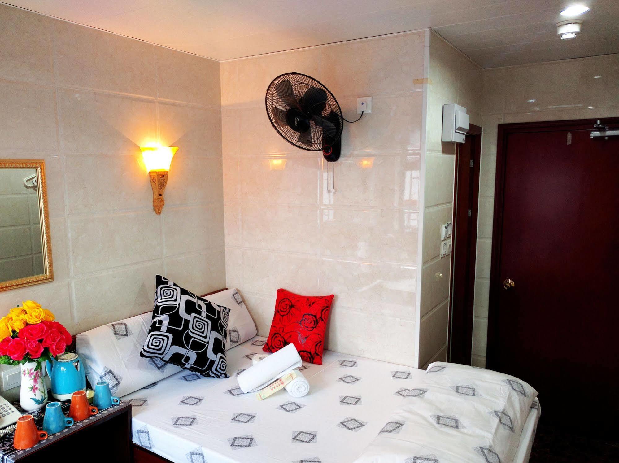 Dhillon Hotel -Guest House & Hostel Hongkong Exterior foto